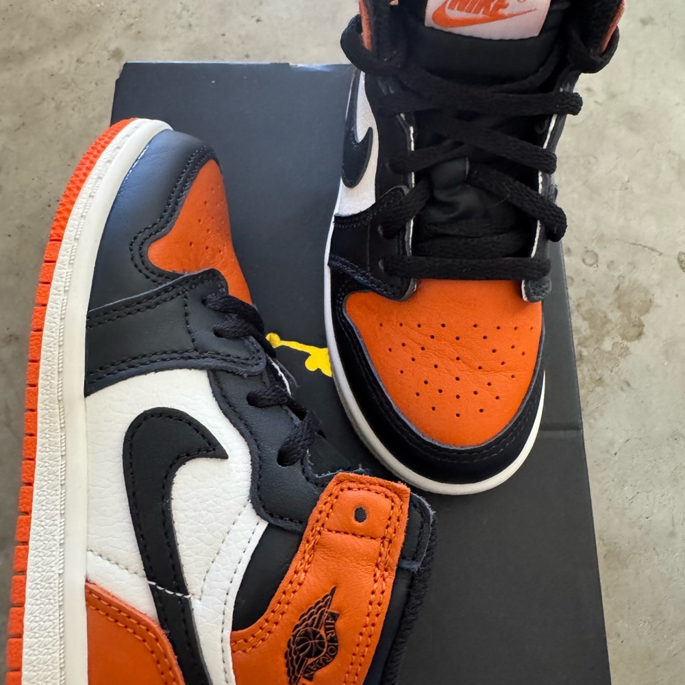 Toddler Nike Air Jordan 1 Mid Orange Black White